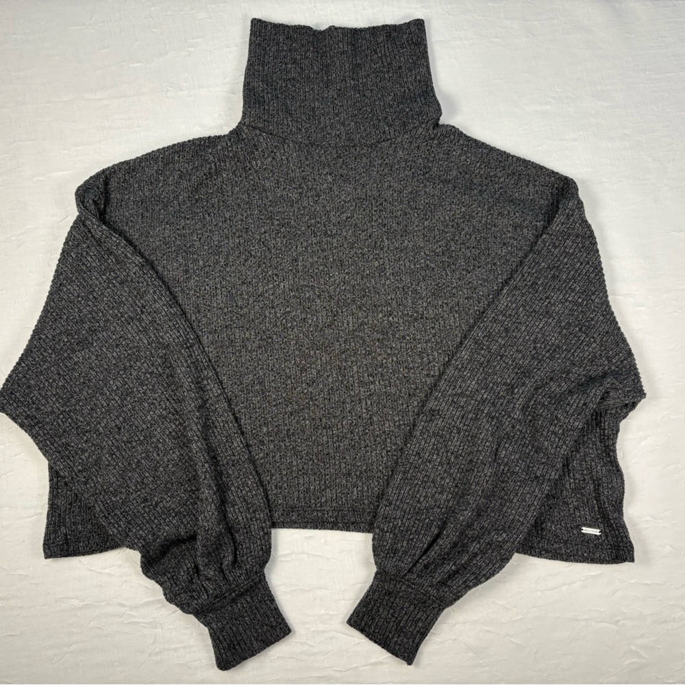 Hollister pullover turtleneck neck ribbed sweater size XS gray cropped